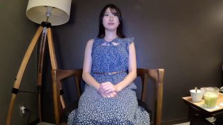 【瘦子探花】約操短髮良家少婦，喝紅酒調情，扒掉內褲操屄，搞了兩炮舒服了…